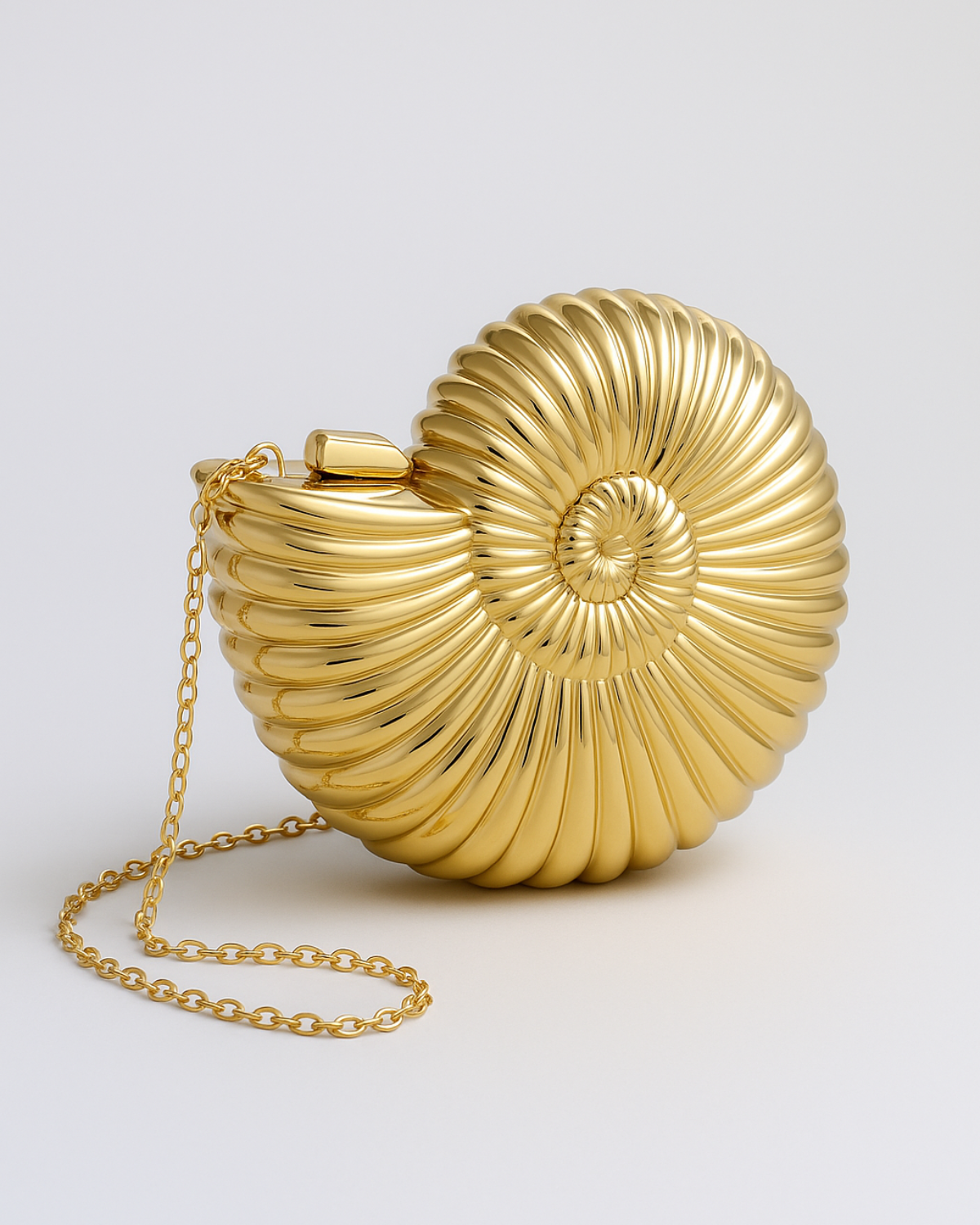 Bolso Ariel Gold Clutch en color default title - Cloe Montiel