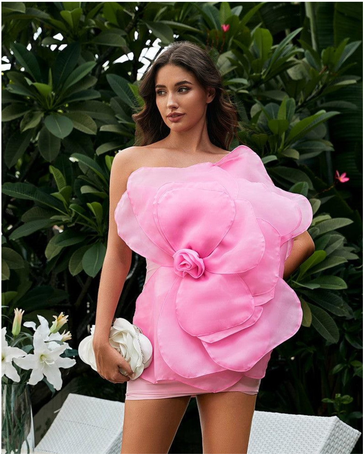 Bolso Wells Flower Clutch en color default title - Cloe Montiel