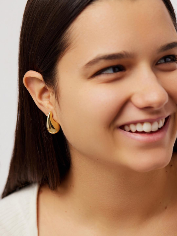 Pendientes Golden Drop Earrings en color dorado - Cloe Montiel