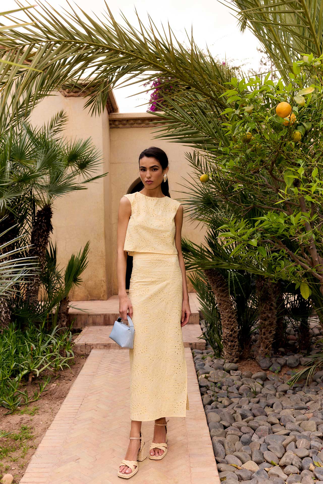 Top elegante beige