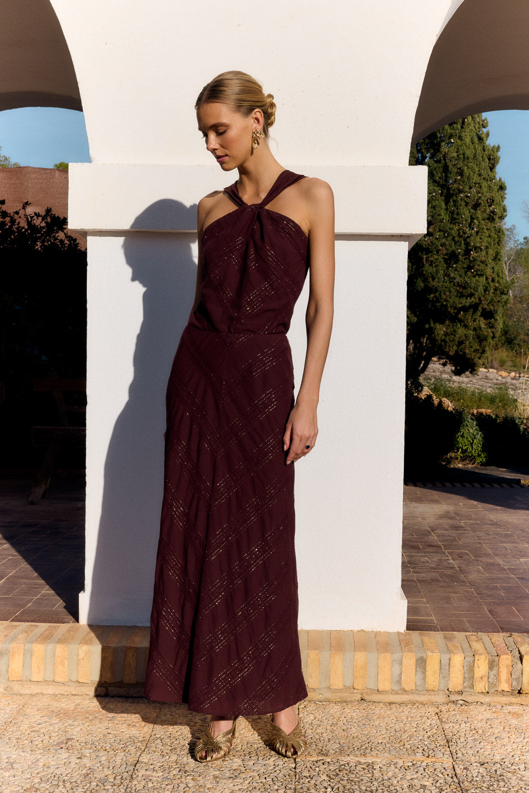 Top elegante marrón
