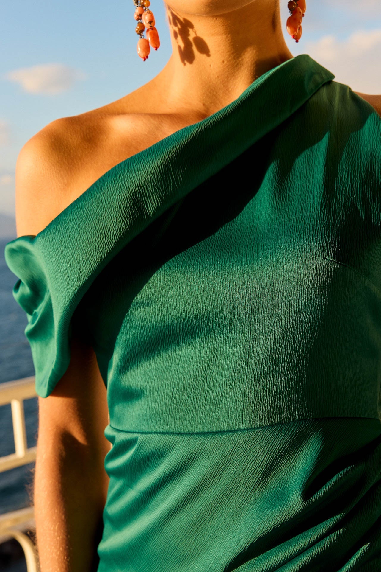Vestido largo jade asimétrico