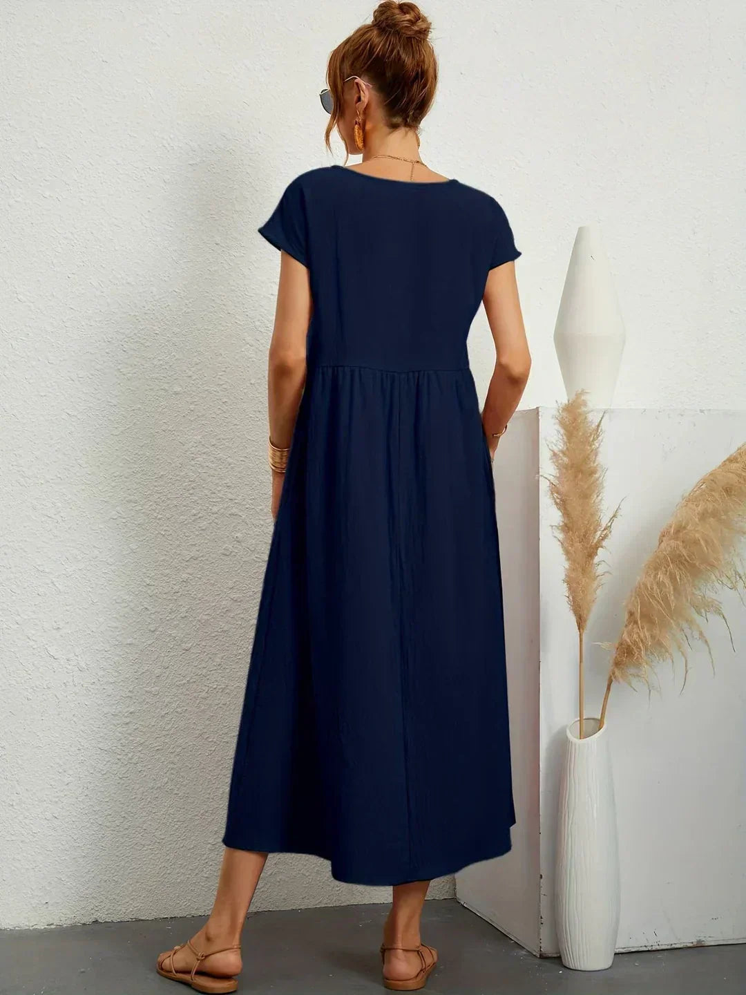 HEIKE | VESTIDO MIDI FLUIDO DE ELEGANCIA ATEMPORAL