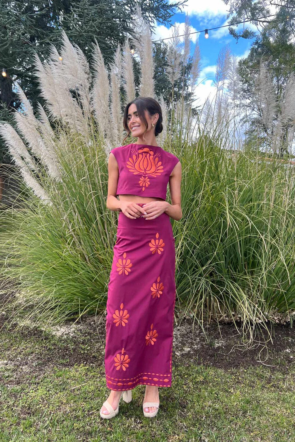 Falda midi burdeos 2